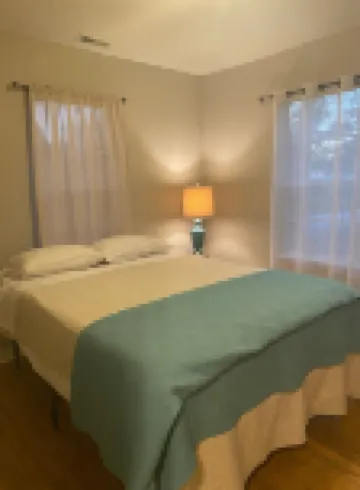 Walking distance to Baum Stadium & Razorback Greenway access across the street!