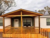 Sleeps 10! Lake Front 4-Bedroom Home with Fire Pit Lake Views! - 4-Star