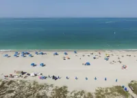 Coastal Home Close to Beach,Luxurious Layout ,Resort Style Pool, Hot Tub,