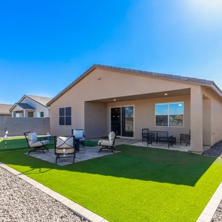 Queen Creek Putting Green & More