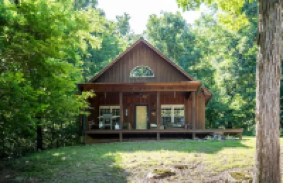 Cozy 2-BR cabin in the beautiful Arkansas forest! 賈斯珀酒店
