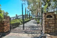 Fallbrook Tuscan villa oasis!