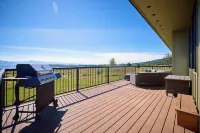 Panoramic Glacier Views!  2026 Peak Summer Openings!