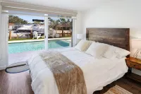 Upscale Florida Waterfront Heaven, Pool, Jacuzzi
