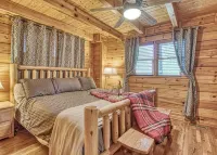 Tranquility Point-Secluded Mountain Views in Gatlinburg's Arts & Crafts District