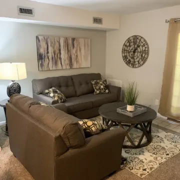 Cozy Townhouse in Quiet Area