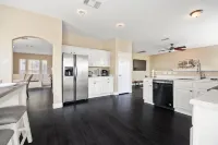 Cozy Urban Retreat