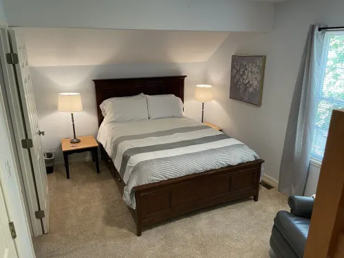 Terrific Townhome w/fenced in yard and patio