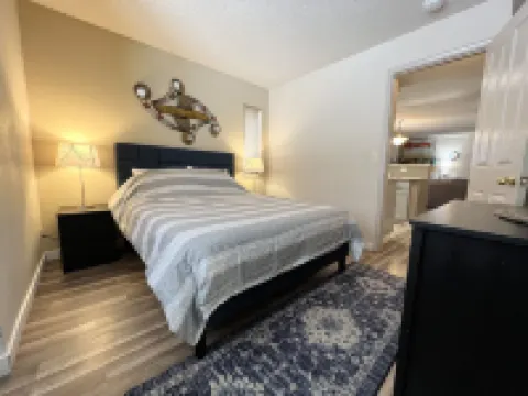 Clean & Cozy One Bedroom Condo W/ Kitchen In DTC