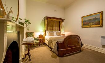 American Hotel Creswick