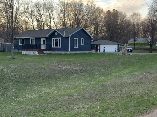 Mille Lacs Lake Cabin, perfect, convenient  location for all outdoor activities!