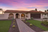 Fire Pit & Hot Tub Near Tempe Attractions