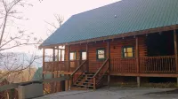 ♡♡Mtn View W/easy Access, Hot Tub, WiFi,  Smart TV & 10 Minutes to Attractions♡♡
