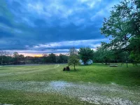 Away from the bustle of the city, close to the lake, perfect for families