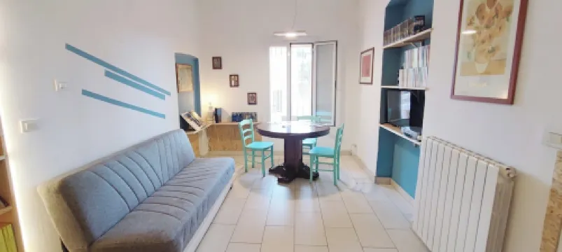 Tra Pagine e Comfort: Residenza Bibliososta ..rinnovato Febbraio 2024