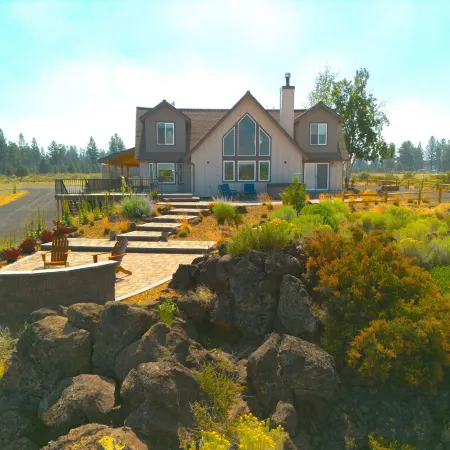 Mountain View Retreat - 3Bed - 2.5 Bath on 17Acres