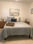 New VRBO House with nice solar heated pool and lanai, close to restaurants.