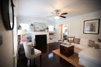 30 Second Walk To Downtown Hotel a Elkhart Lake