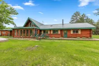 MUST SEE! COZY LOG CABIN WITH SAUNA & HOT TUB! Hotel a Sylvan Township