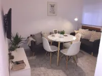 Air conditioning, Wifi, close to the mosque and cathedral