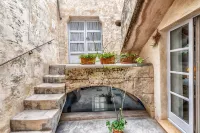 HOUSE WITH CHARM AND PARKING IN THE CENTER OF ARTÁ, SMALL POOL AND SOLARIUM