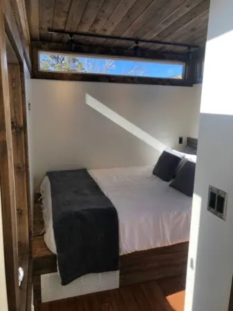 Cliffside Cabin  # 1 Отели в г. Кейн Каунти