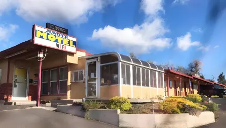 Juniper Motel Madras