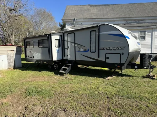 26FT CAMPER IN THE BEST FISHING/HUNTING SECRET IN SC