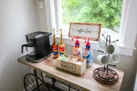 Loft on Main - DWTN, Beach, PVT Deck, Coffee Bar