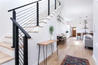 Fairhaven Luxury With Rooftop Deck and Ocean Views