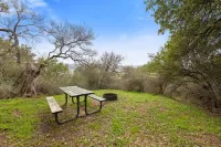 Hillside Paradise near Hidden Falls! Clean 3/1.5, Expansive views