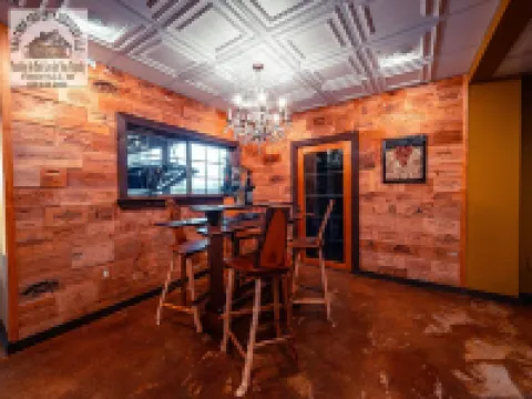 The River View Lodge Sun Set Views over Looking Mississippi River Romantic