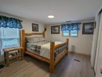 Private and Peaceful Patrick Lake Cabin