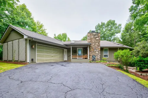 Come to Relax, Hike, and Bike w/Amazing Views - 3 Min to Brevard!