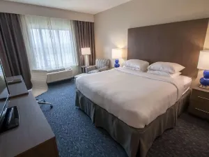 Hotel Renovo des Moines Urbandale, Tapestry Collection by Hilton