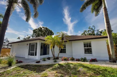 A Hidden Treasure - Minutes Away from Beach w/Pool