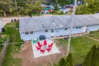 Welcome to Redbird Ranch: A Campus Retreat at Illinois State Next to the Arena