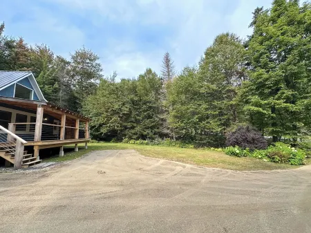 Brand New, Private Home w/ Nordic Hot Tub- Just 1/2 Mile to Jay Peak Resort