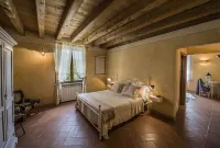 Romignano wine farm. Your villa in TUSCANY. Hotels in Terranuova Bracciolini