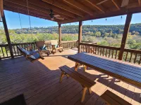 River Front-Waterfalls-Outdoor Fireplace-WiFi