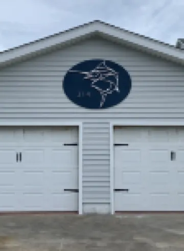 Biggie's Bungalow - Waterfront House with Dock - 4-Star