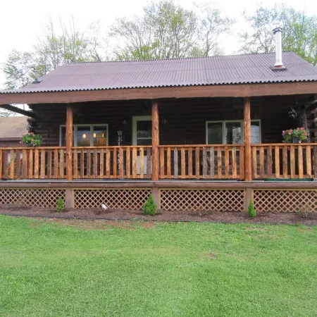 Cozy Log Cabin Near Cooperstown Dreams Park and All- Star Village