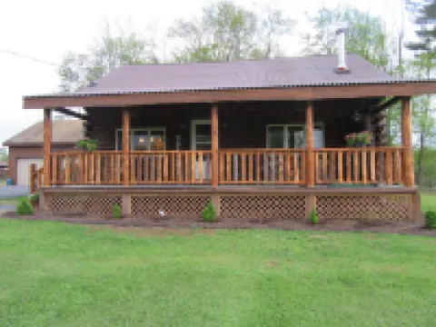 Cozy Log Cabin Near Cooperstown Dreams Park and All- Star Village