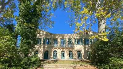 Large Mas in a natural area, Splendid apartment "Au Vert