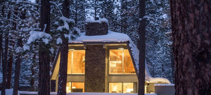 Exceptional Home Near SR Village / Hot Tub / Sharc Passes / AC / Wi Fi / Bikes サンリヴァーのホテル