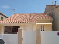 For rent; villa in the center of a resort, quiet area in Valras Beach Hotels near Palais de la Maquette -