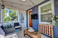 Gather! PingPong~6BR~PorchTV~Walk Dtwn~Pets~15+