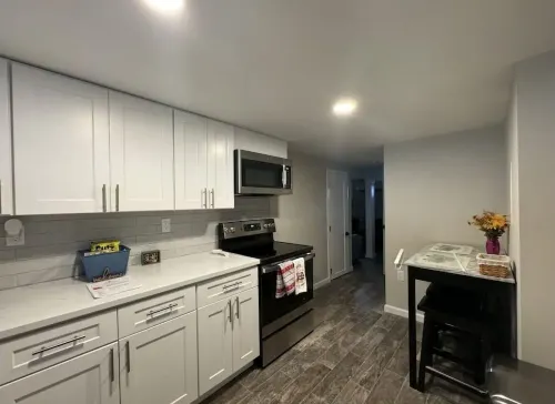 Cozy New Apartment in North Massapequa