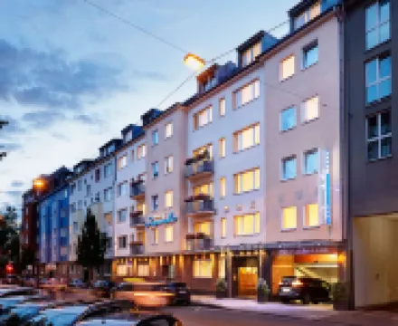 Hotel Imperial Dusseldorf, Sure Collection by BW コモドヒェン周辺のホテル