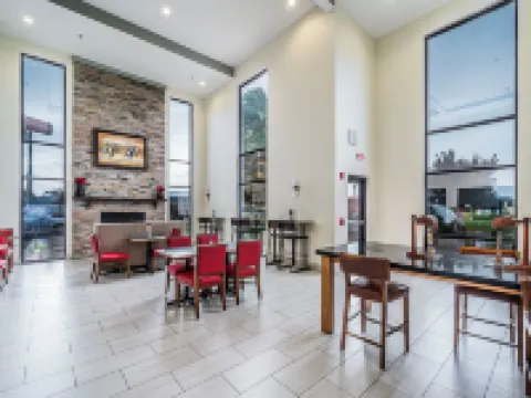 Holiday Inn Express & Suites FRANKLIN by IHG Hotels in Simpson County